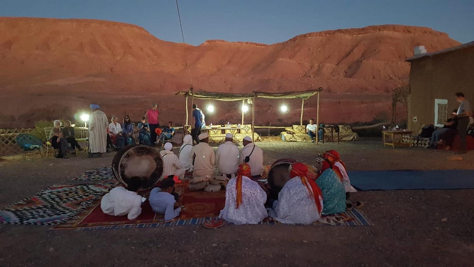 Tigmi Hamid Decouverte Des Traditions Et De La Culture Berbere Аит Бен Хаду Екстериор снимка